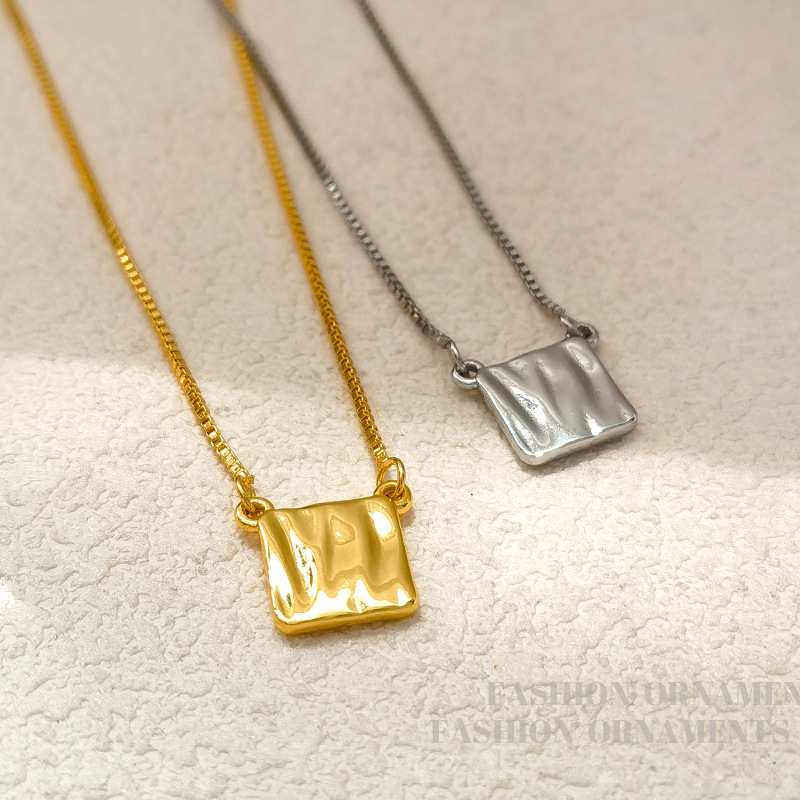 Personalized simple square pleated pendant necklace