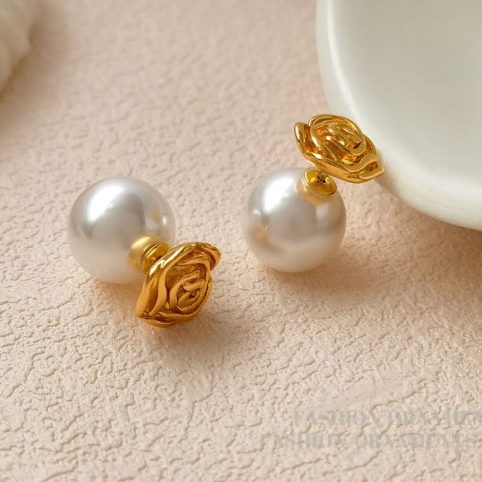 Silver Needle Retro Rose Earrings Elegant High-end Simple Pearl Earrings