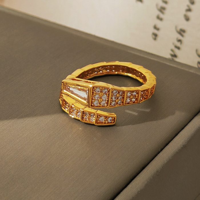 Snake Ring Luxurious Zircon Ring