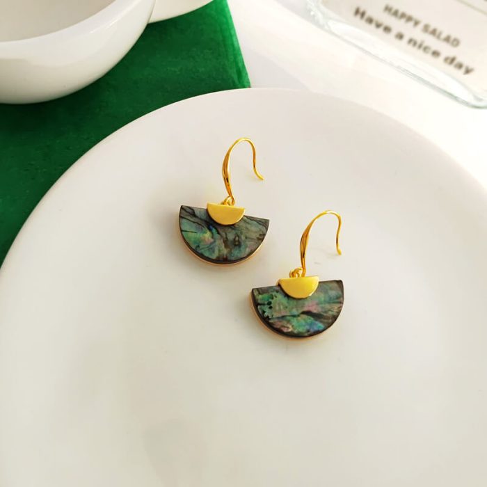 Retro Irregular Shell Earrings Simple Geometric Semi-circular Earrings