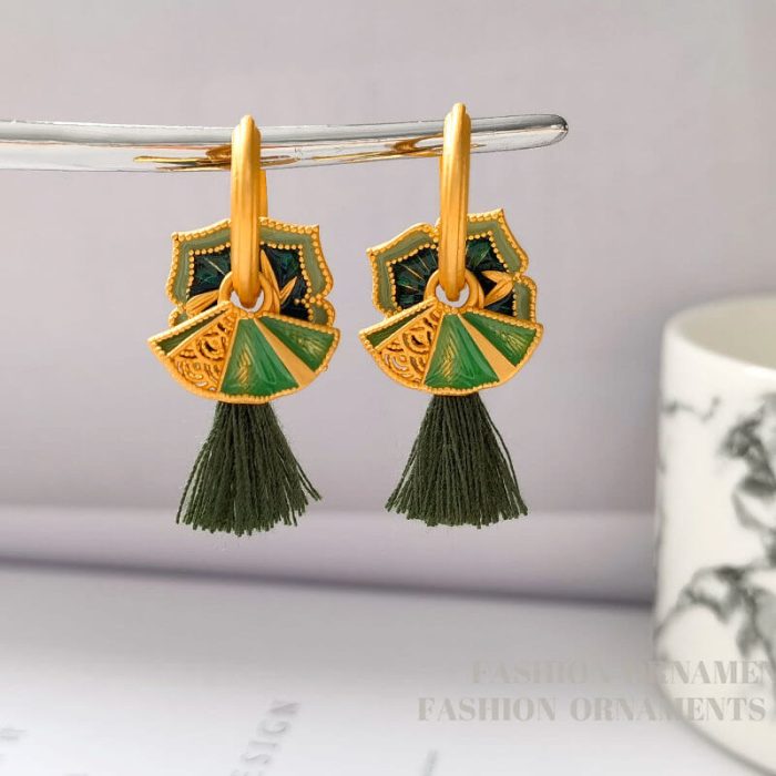 Original Chinese style green tassel fan earrings